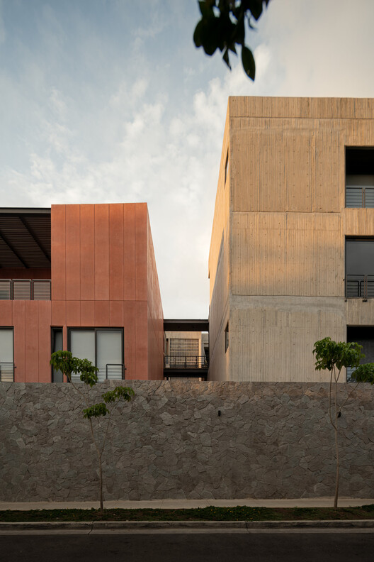 ZAYMA Residential Development / 0studio Arquitectura ZAYMA Residential Development / 0studio Arquitectura - Image 9 of 39