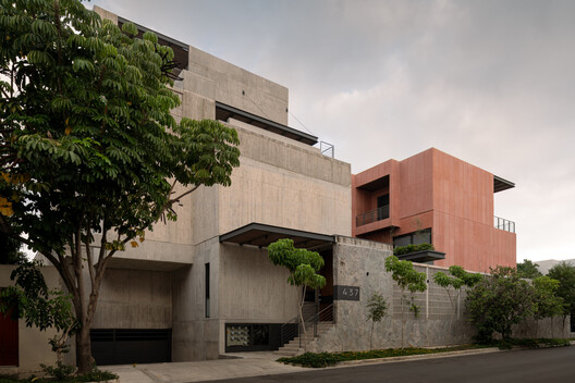 ZAYMA Residential Development / 0studio Arquitectura ZAYMA Residential Development / 0studio Arquitectura - Exterior Photography, Concrete