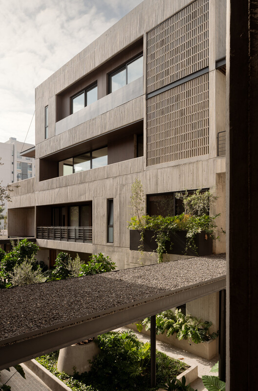 ZAYMA Residential Development / 0studio Arquitectura ZAYMA Residential Development / 0studio Arquitectura - Exterior Photography, Balcony