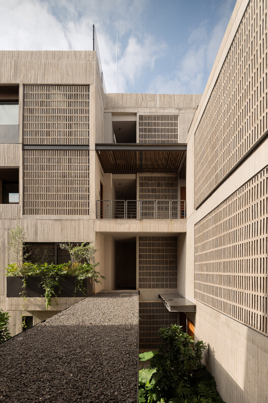 ZAYMA Residential Development / 0studio Arquitectura ZAYMA Residential Development / 0studio Arquitectura - Image 11 of 39