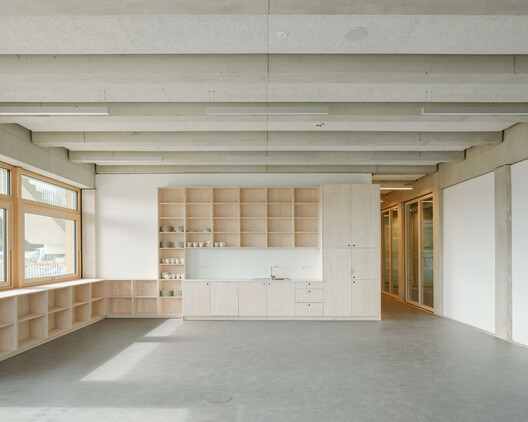 Wilnsdorf Primary School and Sports Hall / BUERO BB Wilnsdorf Primary School and Sports Hall / BUERO BB - Image 22 of 43