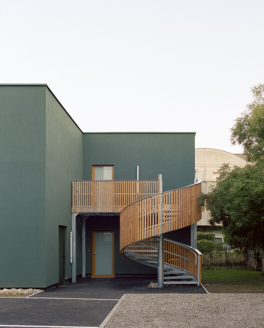 Two Multi-Family Housing Units / Aplomb Two Multi-Family Housing Units / Aplomb - Exterior Photography, Balcony, Handrail