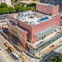 Frank Gehry’s New Colburn School Concert Hall to Open on September 25, 2027 - Image 2 of 4