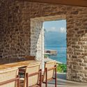 Construir la vista: 4 casas brasileñas que enmarcan el mar - Image 1 of 4
