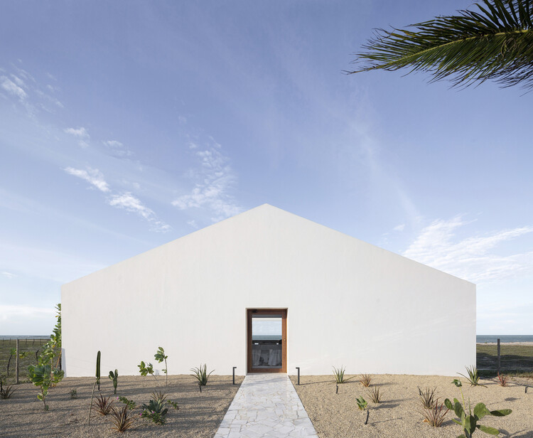 Construir la vista: 4 casas brasileñas que enmarcan el mar - Más Imágenes
