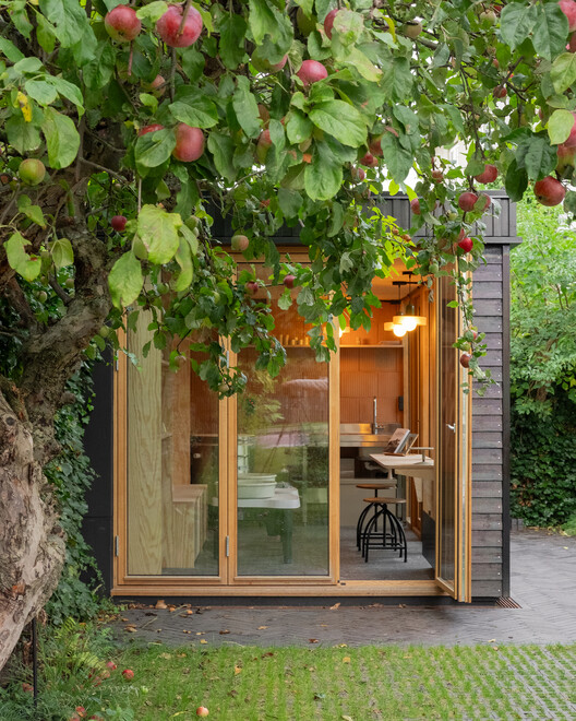 Ceramics Workshop in Copenhagen / Jesper Kusk Arkitekter - Exterior Photography, Wood, Door, Garden