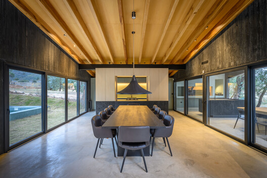 La Negrita House / Estudio Palacios - Interior Photography, Dining room, Wood, Beam