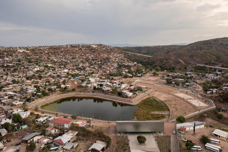 Making Room for Water: Floodable Parks in Latin America - Image 5 of 22
