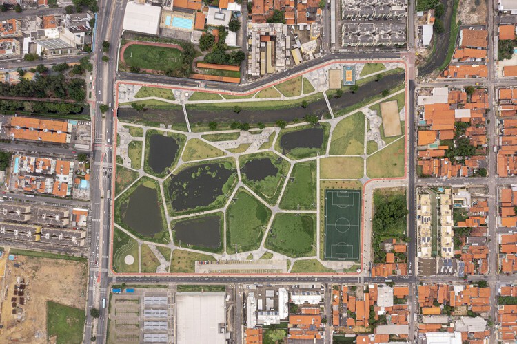 Making Room for Water: Floodable Parks in Latin America - Image 11 of 22