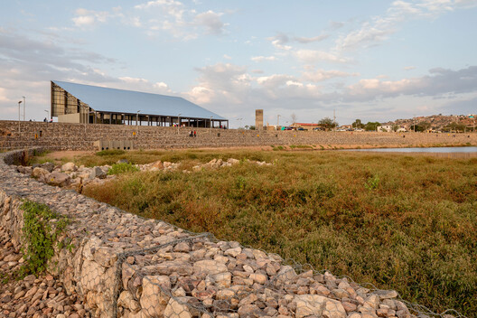 Making Room for Water: Floodable Parks in Latin America Making Room for Water: Floodable Parks in Latin America - Image 20 of 22