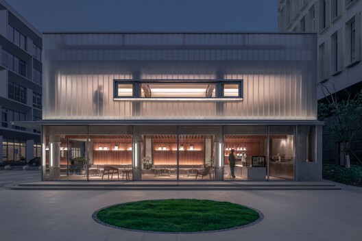 The Nimbus - uBLOCK Healthcare Hospitality Lounge / LUKSTUDIO - Exterior Photography