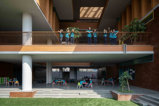 Colegio City Pride / A Threshold Colegio City Pride / A Threshold - Fotografía interior