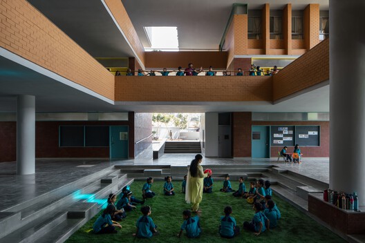 Colegio City Pride / A Threshold Colegio City Pride / A Threshold - Fotografía interior