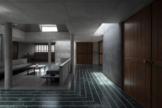Monastic Field House / ROOMOOR - Interior Photography, Wood