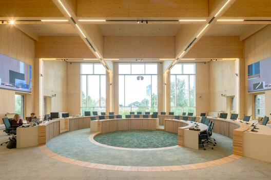 Circular Town Hall Krimpenerwaard / Ector Hoogstad Architecten - Interior Photography, Chair