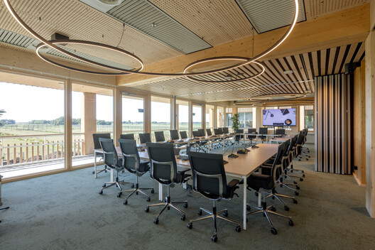 Circular Town Hall Krimpenerwaard / Ector Hoogstad Architecten - Interior Photography, Dining room, Chair