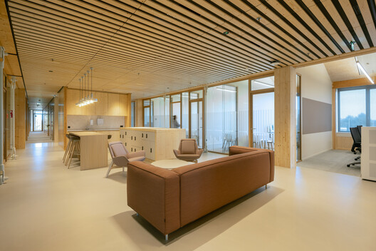 Circular Town Hall Krimpenerwaard / Ector Hoogstad Architecten - Interior Photography, Wood, Chair, Table, Lighting
