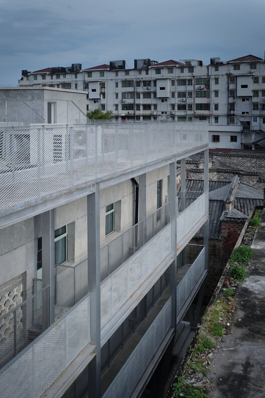 Zhuozhuo Community / WEI+ Design - Exterior Photography, Balcony, Concrete