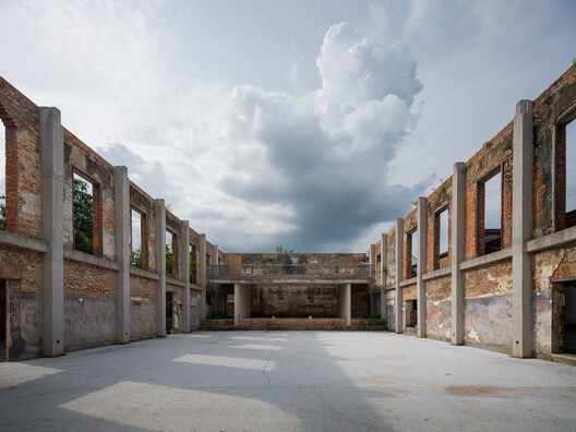 Zhuozhuo Community / WEI+ Design - Exterior Photography, Concrete, Column
