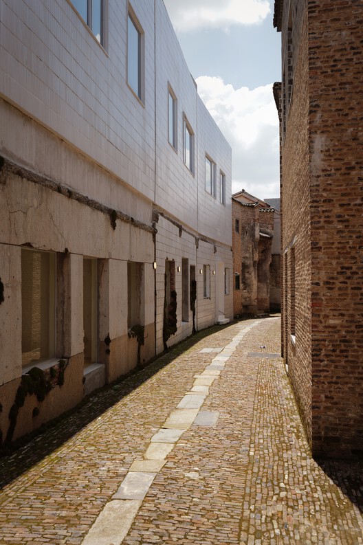 Zhuozhuo Community / WEI+ Design - Exterior Photography, Brick, Concrete