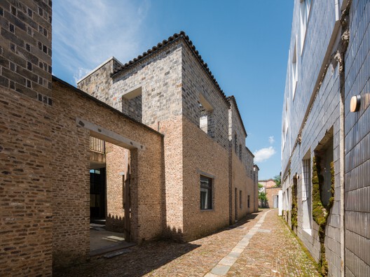 Zhuozhuo Community / WEI+ Design - Exterior Photography, Brick