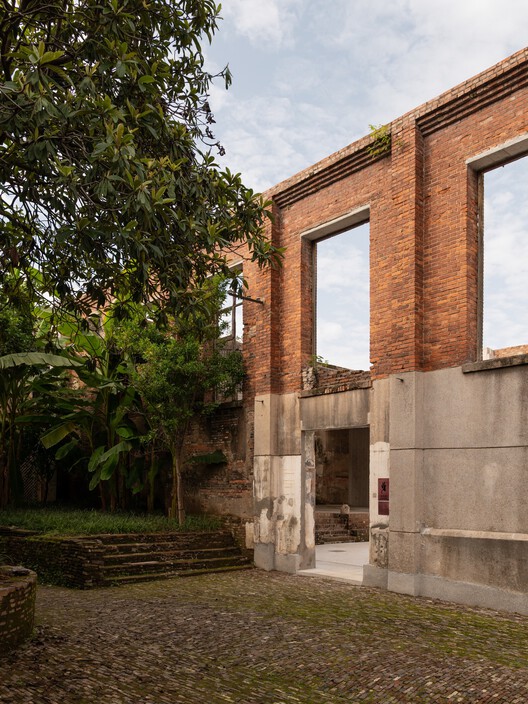 Zhuozhuo Community / WEI+ Design - Exterior Photography, Concrete