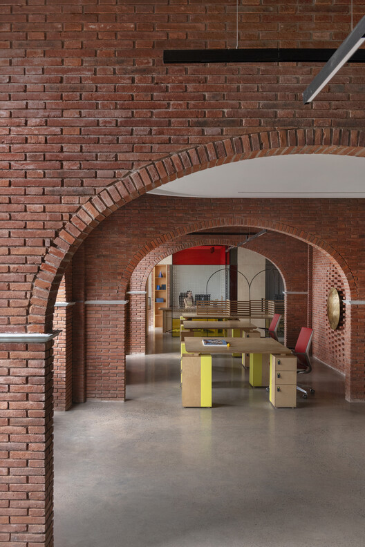 The Mortar House Offices / Logic Design + Build The Mortar House Offices / Logic Design + Build - Image 9 of 21