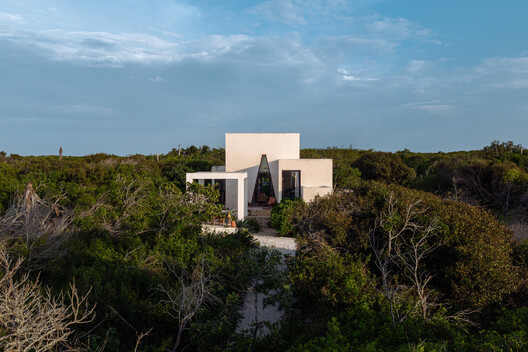 KatNap House / Nutum Estudio KatNap House / Nutum Estudio - Image 1 of 28