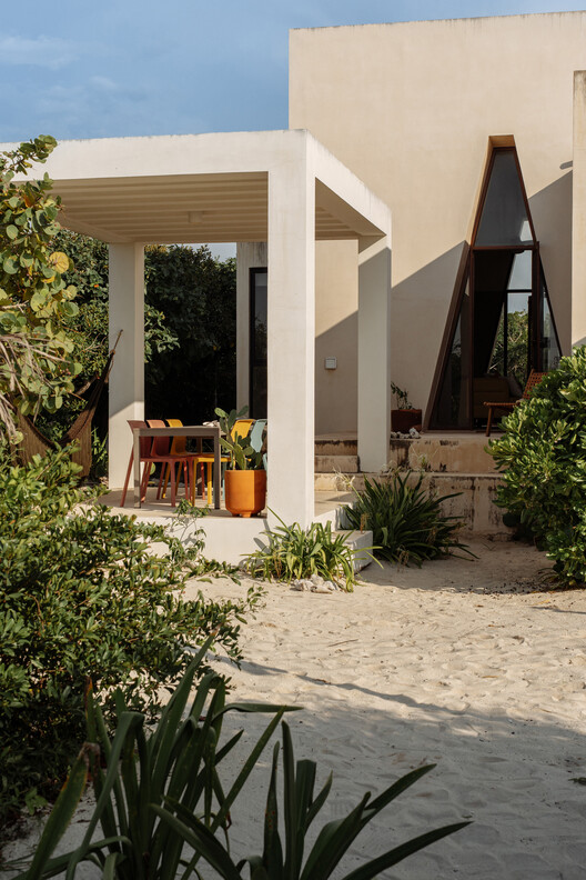 KatNap House / Nutum Estudio KatNap House / Nutum Estudio - Exterior Photography, Garden