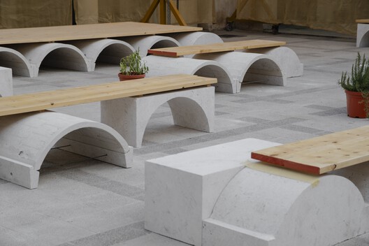Tašbik Installation / Wesam Al Asali Tašbik Installation / Wesam Al Asali - Interior Photography, Bench, Concrete, Arcade