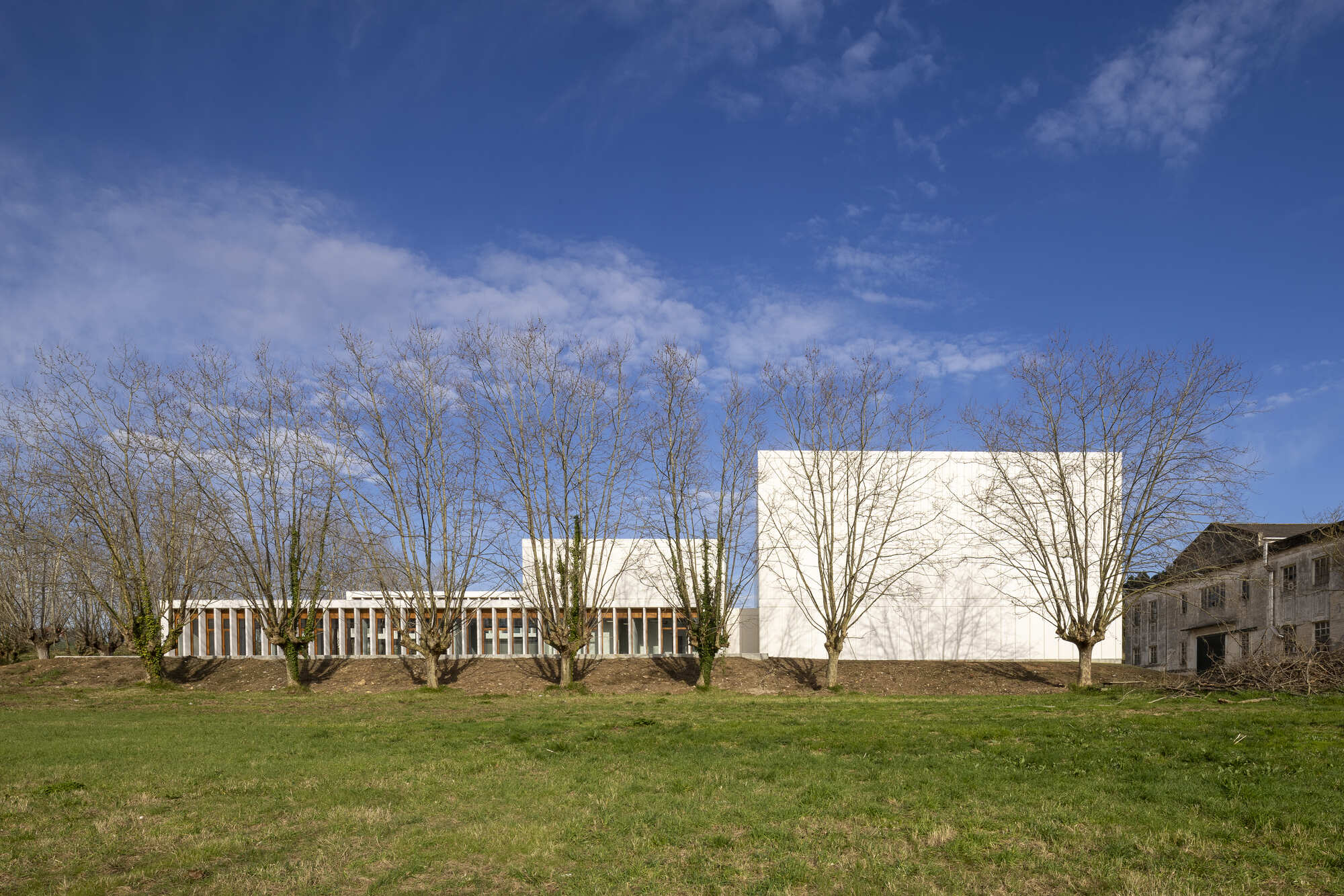 Virtual Studio at the Cidade das TIC, A Coruña Arms Factory / Diaz y Diaz Architects