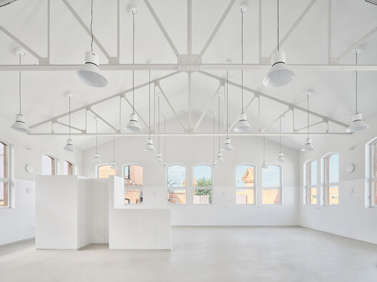 Campus Cívico Sallarès Deu / JAAS - Fotografía interior
