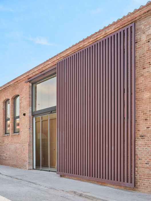 Campus Cívico Sallarès Deu / JAAS - Fotografía exterior, Madera, Ladrillo, Concreto