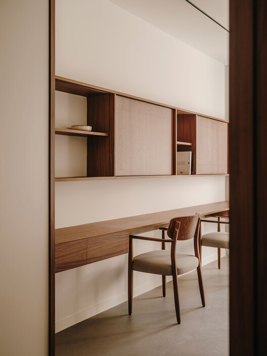 Mirador de Gràcia / Miriam Castells Mirador de Gràcia / Miriam Castells - Interior Photography, Closet, Wood, Chair