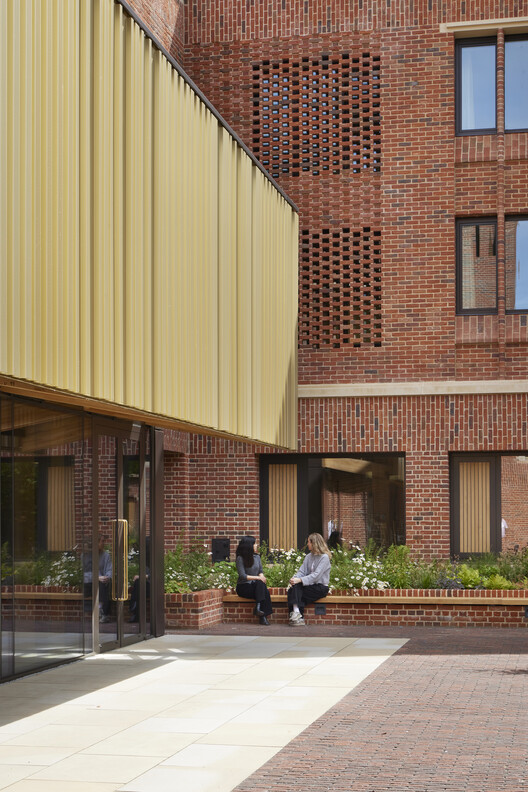 Winchester College Girls Boarding Houses / Stanton Williams Winchester College Girls Boarding Houses / Stanton Williams - Exterior Photography, Brick