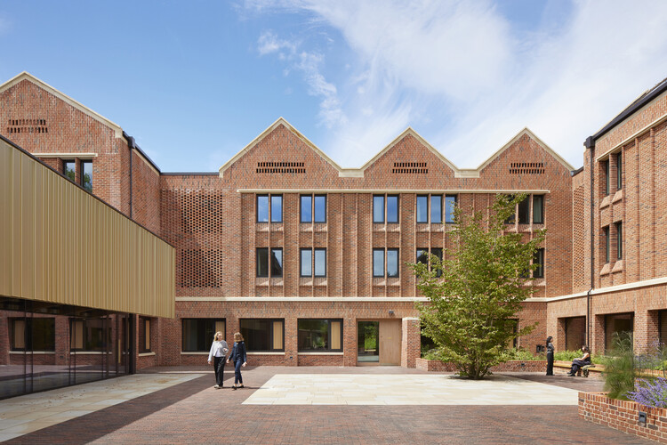 Winchester College Girls Boarding Houses / Stanton Williams - Exterior Photography, Sustainability
