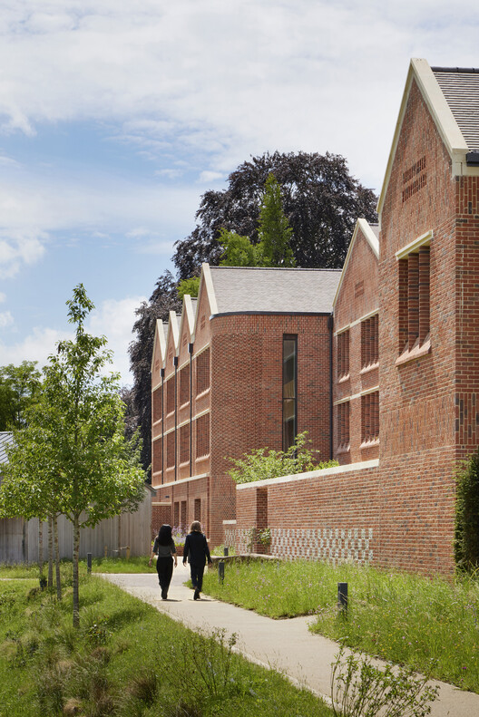 Winchester College Girls Boarding Houses / Stanton Williams Winchester College Girls Boarding Houses / Stanton Williams - Exterior Photography, Brick