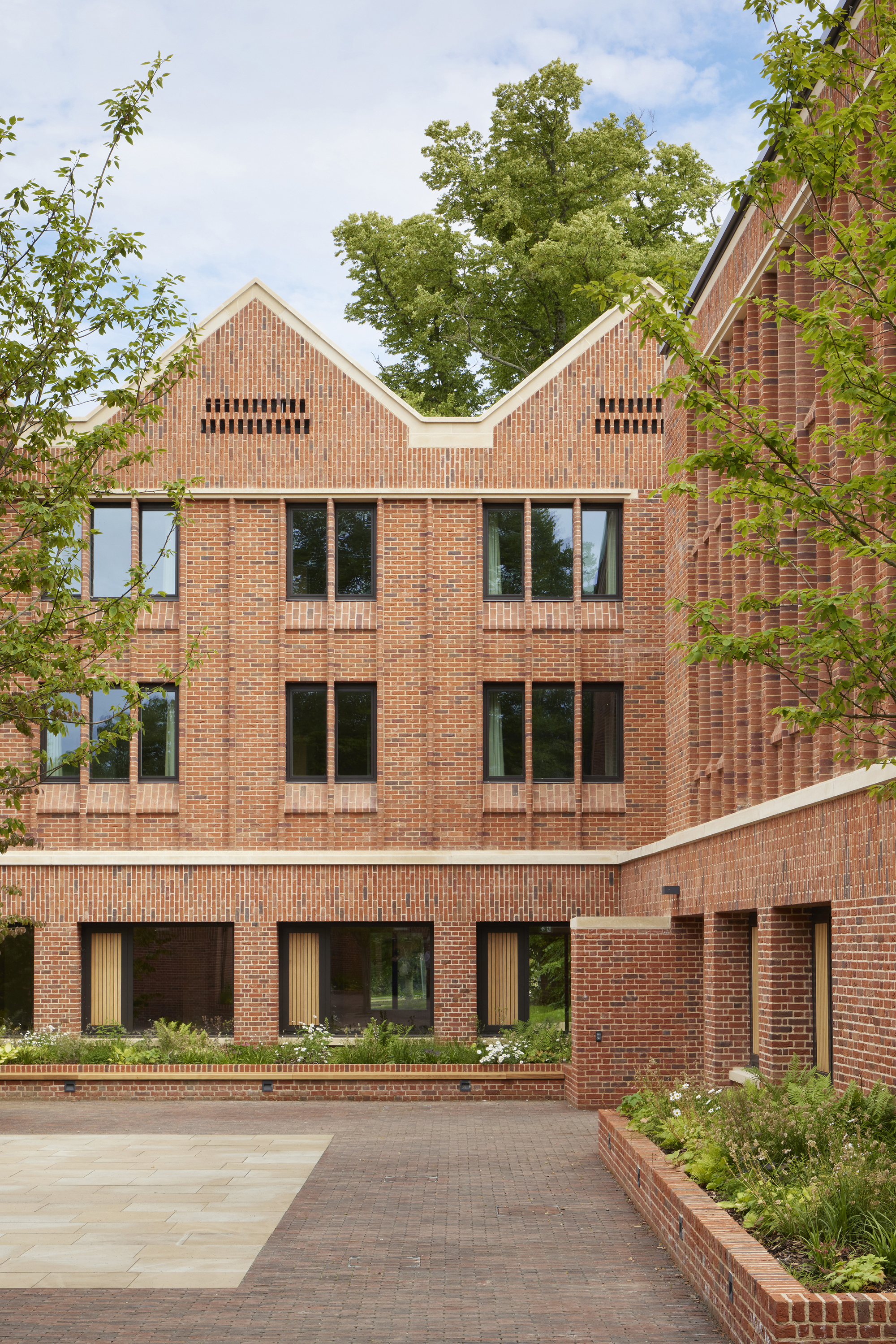 Winchester College incorpora residencias para alumnas en un campus de ocho siglos, vista 3