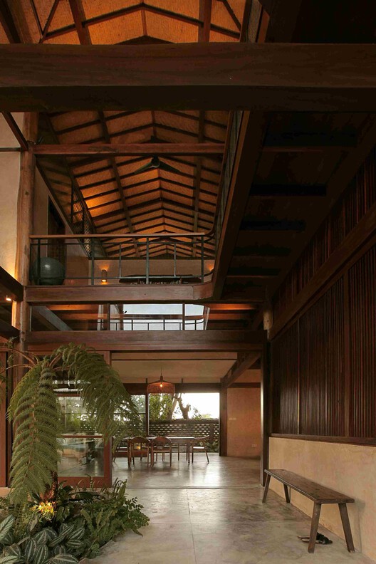 Legombang Treehouse / Cave Urban - Interior Photography, Wood, Beam
