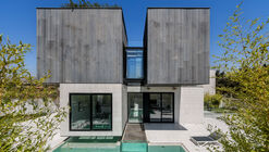 Companion Villa / AsNow Design & Construct
