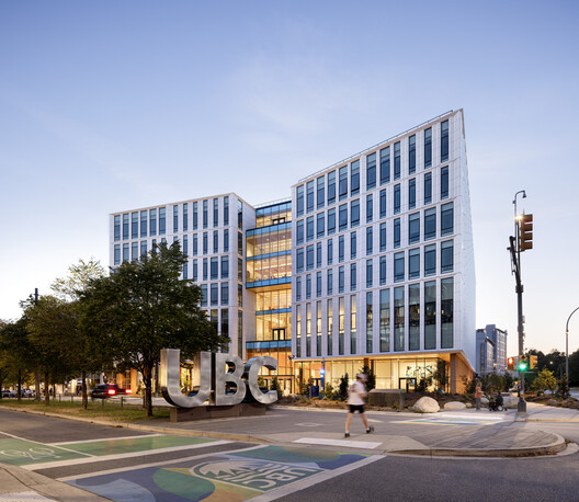 MacIsaac Health Building / SHL MacIsaac Health Building / SHL - Exterior Photography, Facade