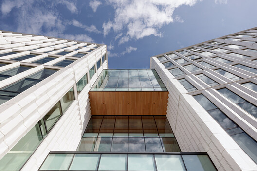 MacIsaac Health Building / SHL MacIsaac Health Building / SHL - Exterior Photography, Facade, Glass