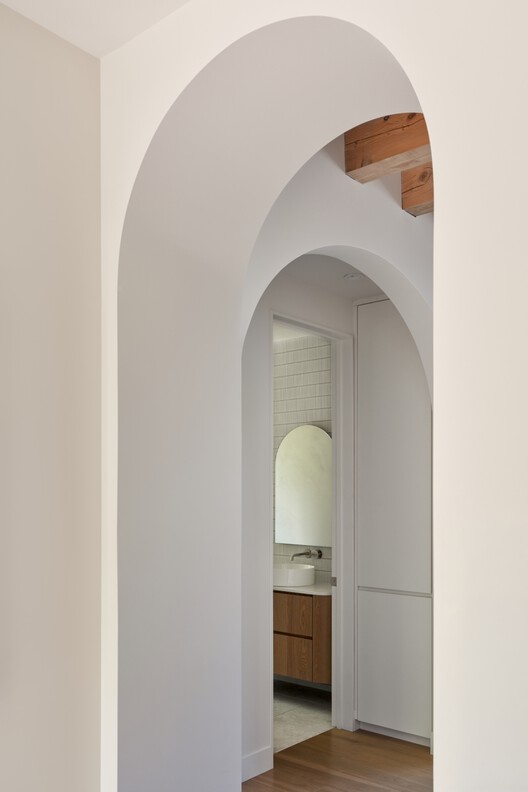 Wild Pond Villa / L. McComber  - Interior Photography, Wood, Arch