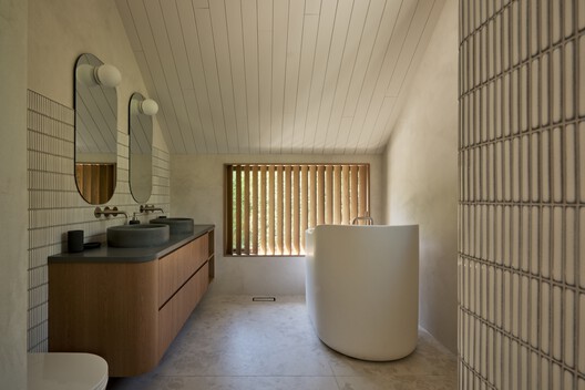 Wild Pond Villa / L. McComber  - Interior Photography, Bathroom, Wood, Sink, Bathtub
