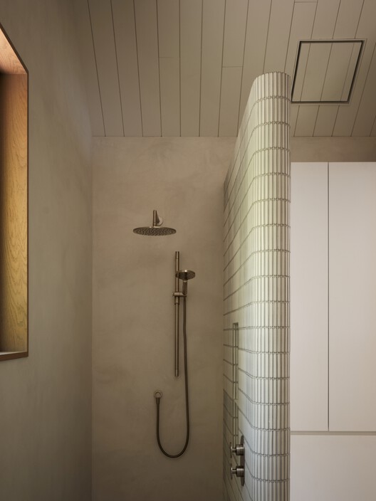 Wild Pond Villa / L. McComber  - Interior Photography, Bathroom, Lighting