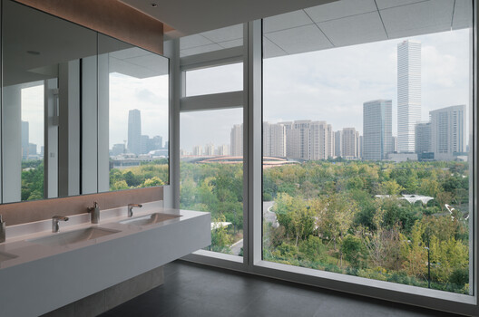 Shanghai Grand Opera House / Snøhetta Shanghai Grand Opera House / Snøhetta - Interior Photography, Bathroom, Glass