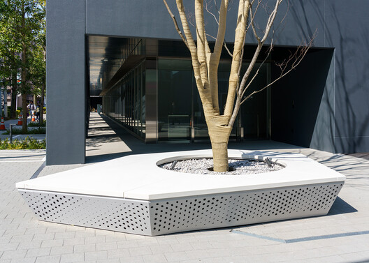 Yokohama BUNTAI Multipurpose Hub / AZUSA SEKKEI CO., Ltd. + ArchiBox Co., Ltd. + TAISEI DESIGN Planners Architects & Engineers Yokohama BUNTAI Multipurpose Hub / AZUSA SEKKEI CO., Ltd. + ArchiBox Co., Ltd. + TAISEI DESIGN Planners Architects & Engineers - Image 10 of 24