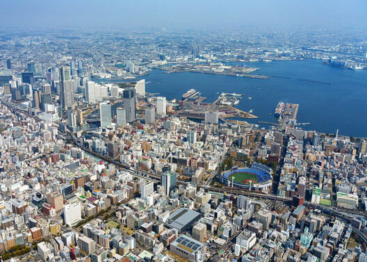 Yokohama BUNTAI Multipurpose Hub / AZUSA SEKKEI CO., Ltd. + ArchiBox Co., Ltd. + TAISEI DESIGN Planners Architects & Engineers Yokohama BUNTAI Multipurpose Hub / AZUSA SEKKEI CO., Ltd. + ArchiBox Co., Ltd. + TAISEI DESIGN Planners Architects & Engineers - Image 6 of 24
