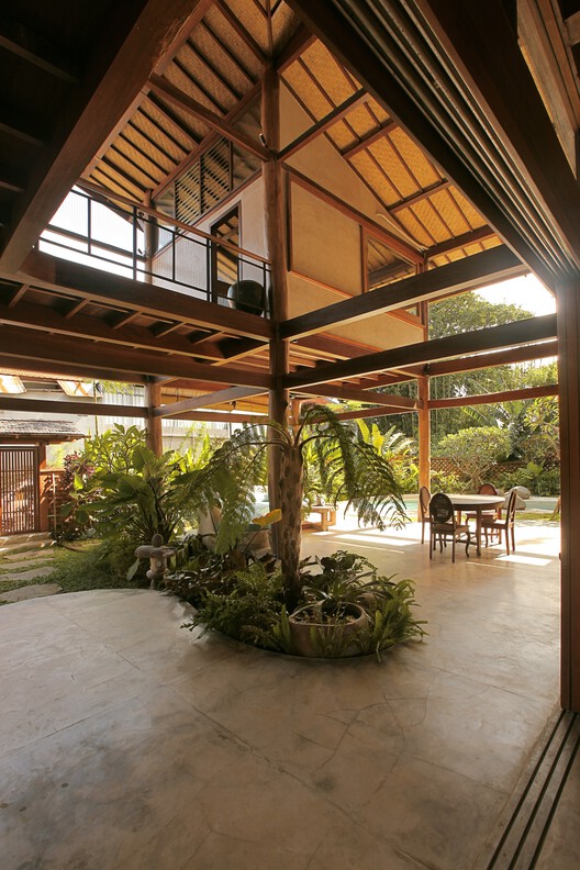 Legombang Treehouse / Cave Urban - Interior Photography, Wood, Beam