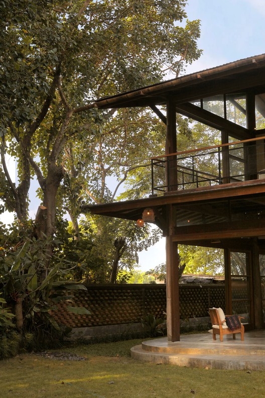 Legombang Treehouse / Cave Urban - Exterior Photography, Wood, Balcony